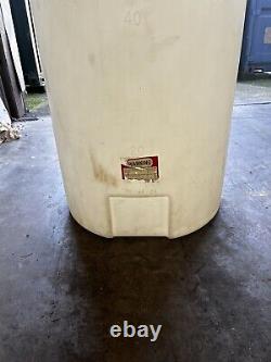 350 litre heavy duty plastic water storage tank space saving with screw on lid