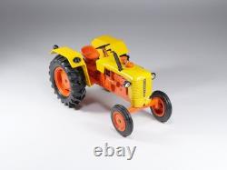 MILTON MAXWELL INDIA 1/24 Heavy Duty Hindustan Tractor Boxed