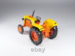 MILTON MAXWELL INDIA 1/24 Heavy Duty Hindustan Tractor Boxed