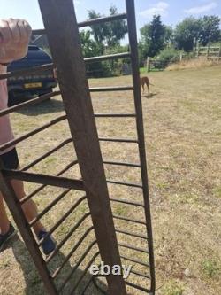 Nettex Heavy Duty Metal Livestock Hay Rack Feeder Panel Fencing/Gating