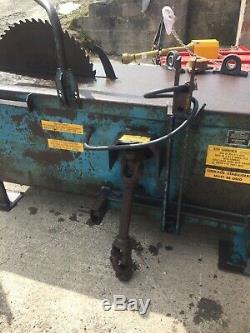 Saw bench heavy duty Kidd tractor pto driven fits on 3 point linkage runs ok