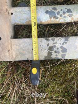 1 Grille à Bétail Grande et Robuste & 1 Grille à Bétail Plus Petite et Robuste