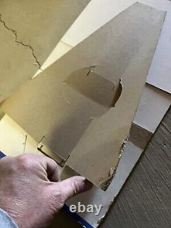 Affiche de présentoir de comptoir de lampes de tracteur robustes à montage antichoc de collection vintage.