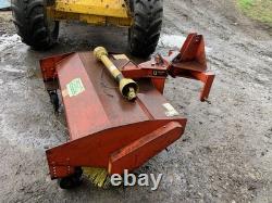 Balayeuse de route montée sur tracteur