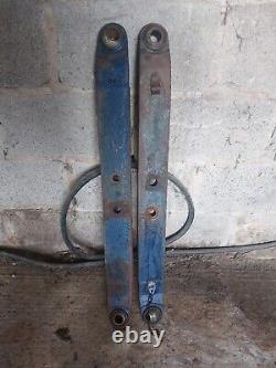 Bras hydrauliques robustes pour le tracteur Leyland Marshall