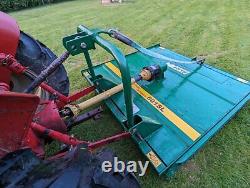 Débroussailleuse-tailleuse MAJOR 601SL de 1,8 mètre (6 pieds) en service intensif