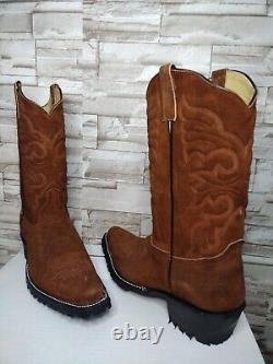 En vente Bottes en daim pour hommes avec semelles de tracteur robustes taille 12D