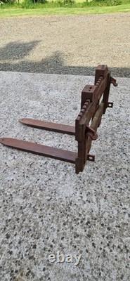Fourches à palette robustes avec supports Quicke n°3