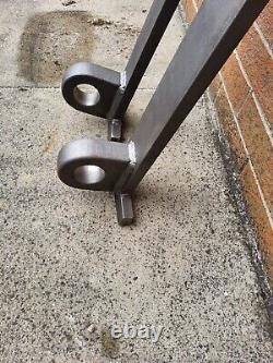 Nouvelles équerres industrielles soudées Jcb/volvo extra lourdes en paire avec livraison gratuite