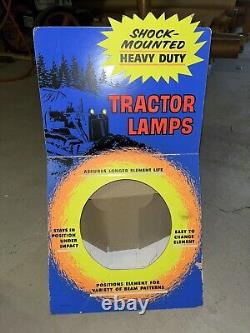 Panneau d'affichage de vitrine avec lampes de tracteur vintage à montage sur suspension robuste