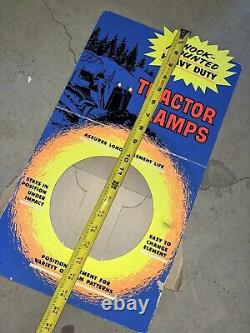 Panneau d'affichage de vitrine avec lampes de tracteur vintage à montage sur suspension robuste