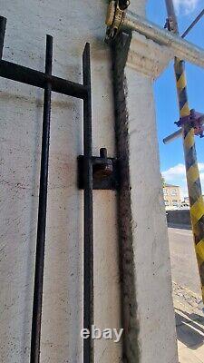 Porte D'arrêt Des Travaux Lourds