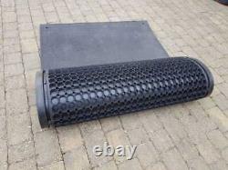 TAPIS EN CAOUTCHOUC 6 pi x 3 pi 9 x 25 mm d'épaisseur robuste avec trous de fixation Sol/A