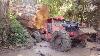 Tracteur D'excavateur De Transport D'arbres Extrêmement Dangereux Travaillant L'équipement Lourd Le Plus Rapide Exploiter La Compétence