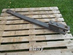 Tracteur classique Massey Ferguson avec attelage à crochet robuste 2640 2720