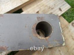 Tracteur classique Massey Ferguson avec attelage à crochet robuste 2640 2720