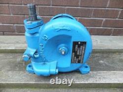 Treuil manuel à vis sans fin Pfaff 250 kg monté au mur robuste avec corde allemande de 5 mm