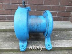 Treuil manuel à vis sans fin Pfaff 250 kg monté au mur robuste avec corde allemande de 5 mm