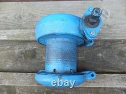 Treuil manuel à vis sans fin Pfaff 250 kg monté au mur robuste avec corde allemande de 5 mm